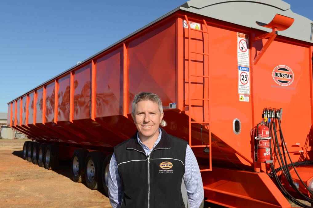 Dunstan Engineering managing director, Craig Miller, said a big mother bin like a 130 or a 150 tonne, is a buffer storage between the headers, the chaser bins and the truck.