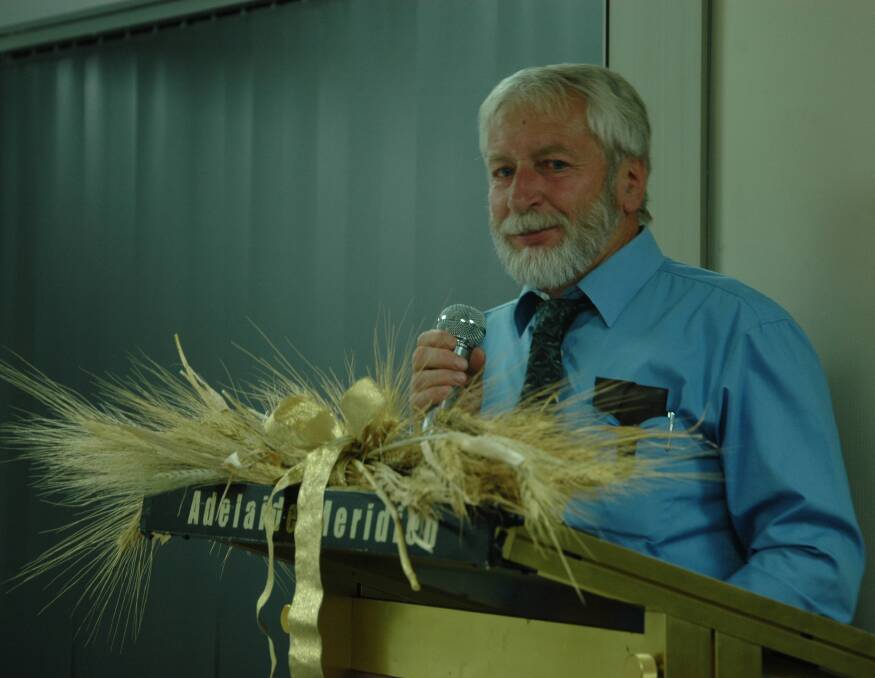 THE Southern Australia Durum Growers Association held an appreciation dinner in Adelaide on Monday night, to acknowledge Neville Sharpe’s near-30-year contribution to the durum industry. 