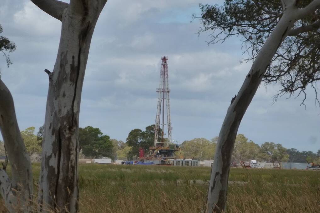 An alliance of farmers, vignerons, academics and environmentalists is planning a rally tomorrow near Beach Energy's exploratory drilling rig, south of Penola.