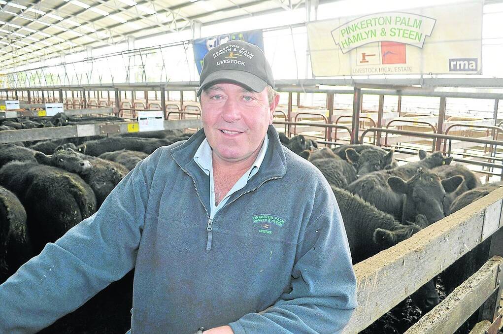 HATS OFF: Pinkerton Palm Hamlyn & Steen’s Glen Hamlyn - pictured at his final store sale at the Naracoorte Regional Livestock Exchange - retired at the end of June after 32 years as an agent, including nearly 20 years as one of the directors of PPH&S.
