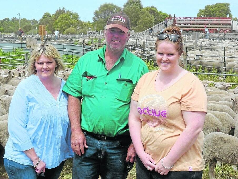 Trevor Colliver, his wife Jane and daughter Claire, Langkoop, sold a May/June-drop line of ewe lambs to $168. They were among several border-district vendors at the sale to offer biosecurity accreditation for their stock which permitted travel into SA.