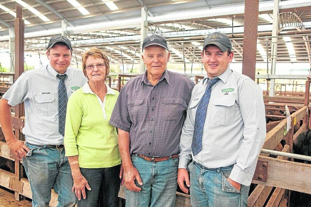 PRICE HAPPY: Pinkerton Palm Hamlyn Steen’s Josh Manser with Jen and Don Symonds, Edenhope, Vic, and PPHS Naracoorte’s Craig Gill, at Friday’s Naracoorte heifer weaner sale. The Symonds family sold 78 Hazeldean-blood Angus, PCAS and European Union accredited heifers av $622. The 343kg tops sold at $700 or $2.04/kg.