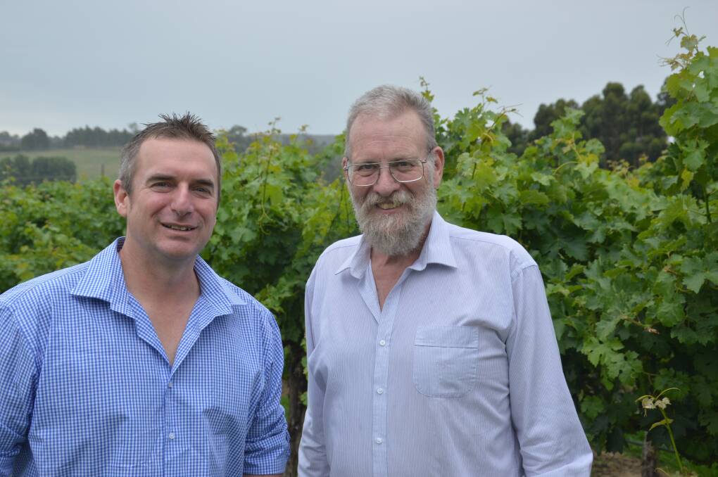 Australian Wine Research Institute Victorian node manager Mark Krstic and Adelaide Hills Wine Region technical committee member Richard Hamilton led the seminar on the impact of bushfires on grapevines.