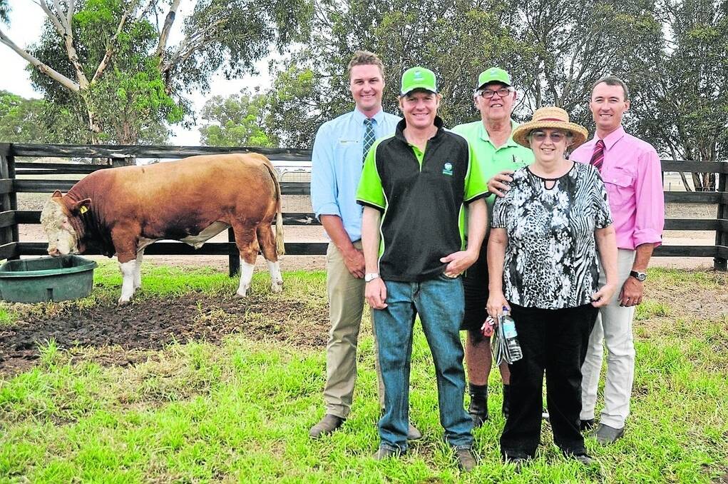 Thomas DeGaris & Clarkson’s Ashley Braun, Waterfront stud principal Matt Parker, and Elders Keith branch manager and auctioneer Steven Doecke with buyers of the $5000 equal top price bull Gerry and Sandra Hanning, Meadow Park Fleckviehs, Crookwell, NSW.
