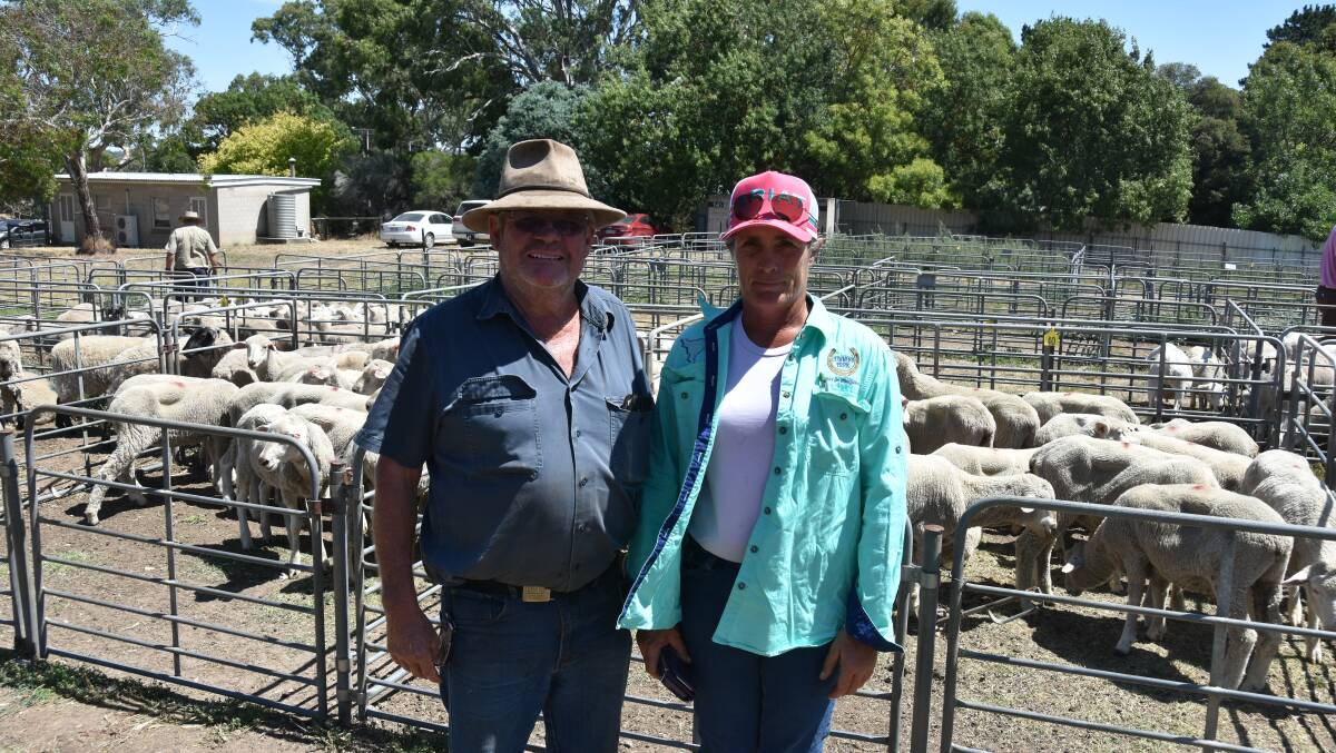 Geoff McEvoy and Kris Greig, Keyneton, selling some of their ewes and lambs. 