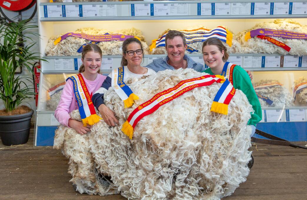 Old Ashrose successfully defends wool title