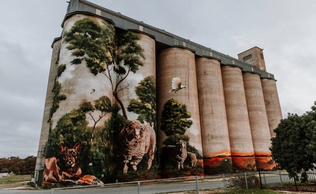 Karoonda silos deemed Australia's best public art