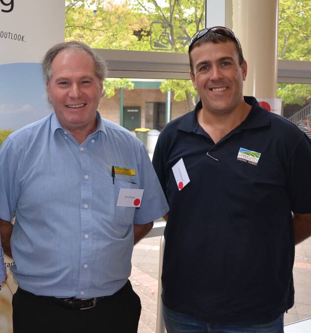 ON-SITE: Manutec's Mick Hayes with Emmetts' Gavin Branson, Roseworthy.