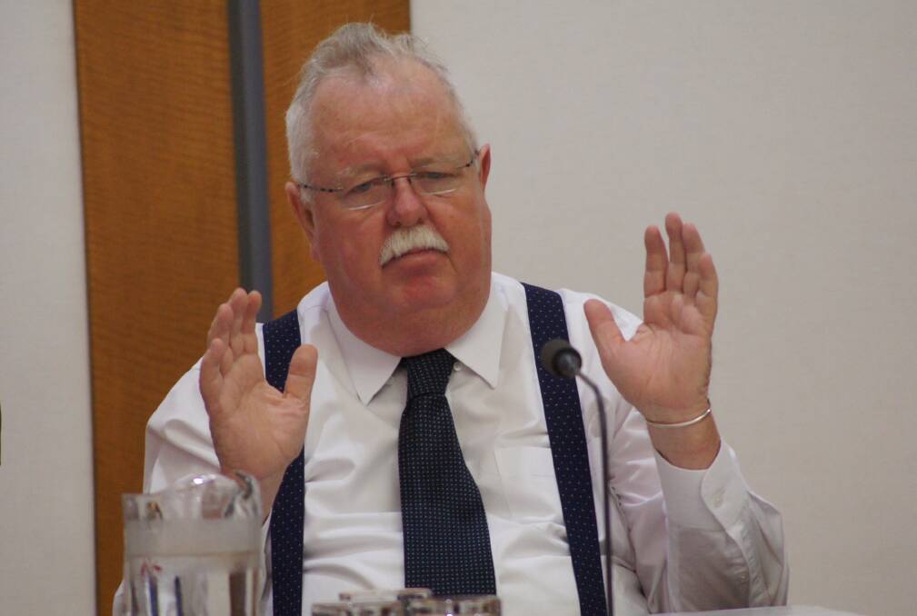 Hands up for a Royal Commission into banking - Queensland Nationals Senator Barry O'Sullivan is now leading the charge.