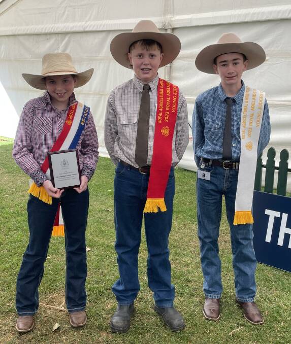 Under 15-years junior judging winner Olivia Hassell, Millicent, runner-up Bryce Rothe, Padthaway, and third placed Sidney Van Dissell, Mount Barker. 