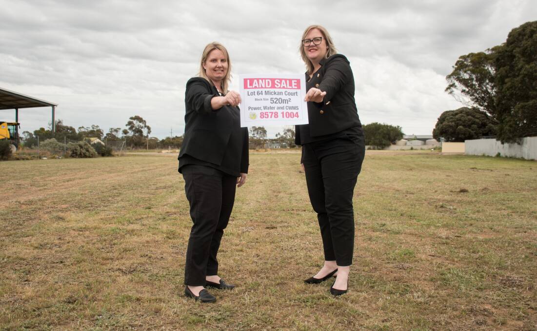 GOOD DEAL: District Council of Karoonda East Murray acting chief executive officer Katrina Fromm and mayor Caroline Phillips at the blocks. Photo: DANI BROWN