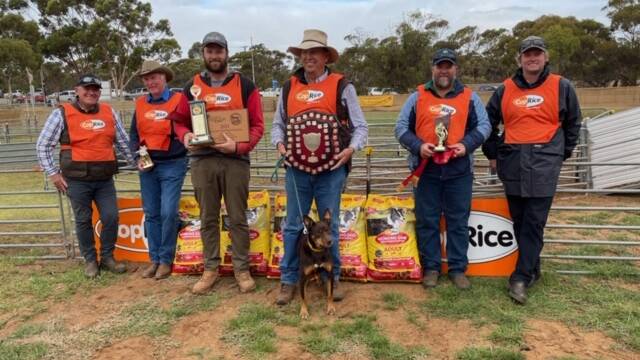 TOP PERFORMERS: Judge Vince Gedye, Dundonnell, Vic, maiden winner Wayne Gelven, Yanven Kelpies, Tintinara, open and novice winner Mitchell Judd, Vic, SA Championship winner Geoff McDougall and Darcoo Goldie, Hay, NSW, runner up Lee Mickan, Loxton, and judge Travis Ware, Lucindale. 