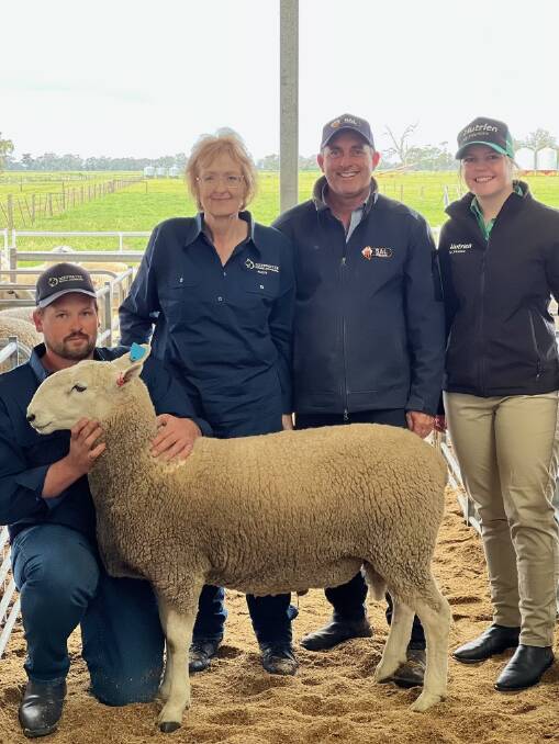 Josh and Judy Dowdy, Deepwater Stud, Ali Haynes, SAL Livestock Naracoorte, and Ella Littlejohn, Nutrien Naracoorte with the top ram. Picture supplied