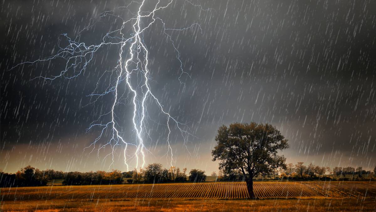 Warnings have been issued for thunderstorms and hail in parts of SA. Photo: SHUTTERSTOCK