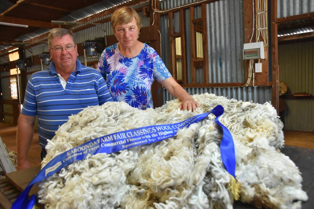 REPEAT VICTORY: Geoff and Sue Zacher, Coonalpyn, with their winning entry from the Karoonda Farm Fair Wool Competition.
