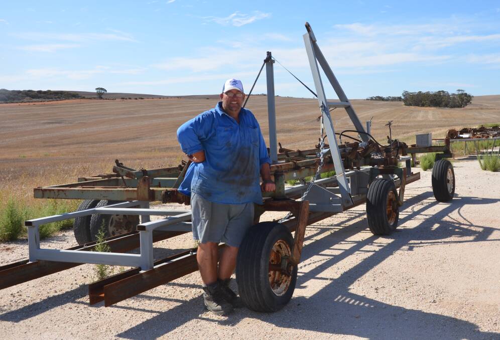 HANDY SOLUTION: Laurie Gaston, Kielpa, has been making smudge bars for just over a decade, by attaching a H iron steel beam to the underside of a wideseeder.