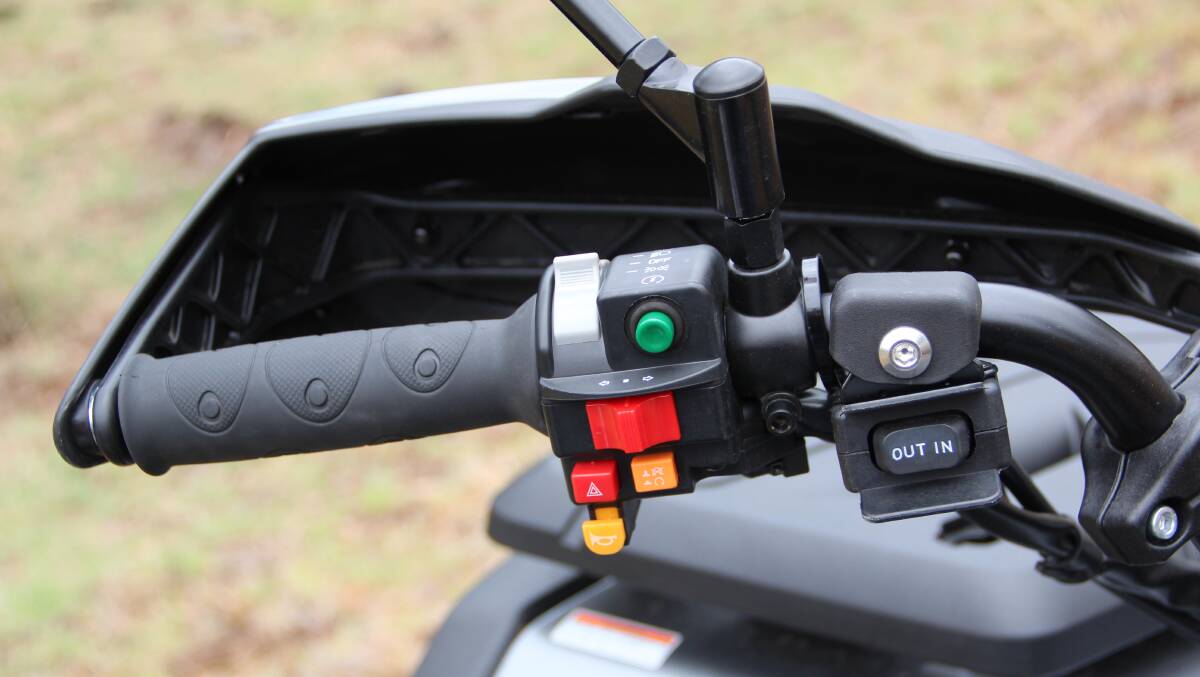 A number of features are easily accessible from the left handlebar including a kill switch, the winch control, indicators and hazard lights. 