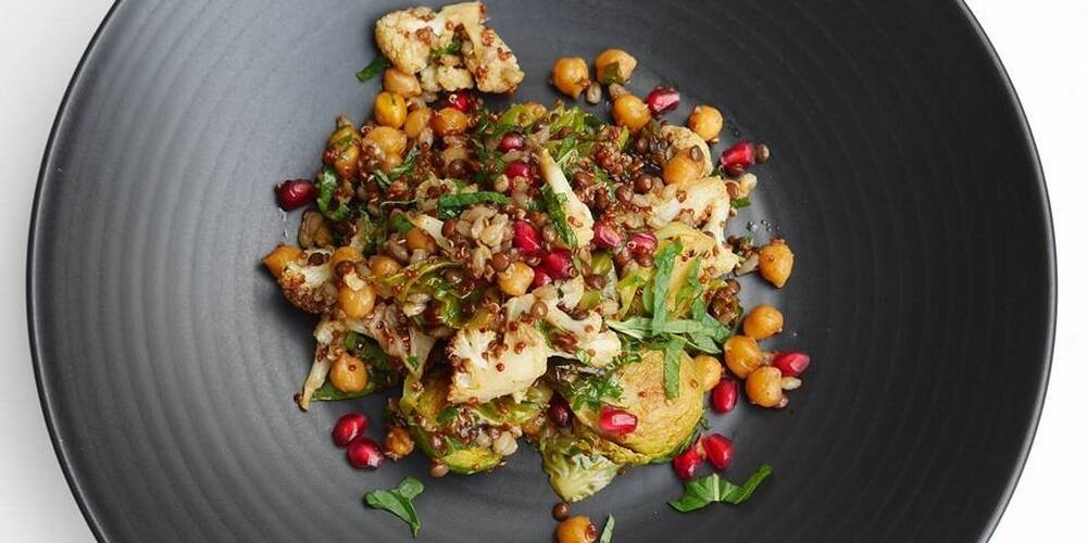  The 2016 Australian Year of the Pulse Signature Dish from Alison Victor from WA, using quinoa, lentils and chickpeas.